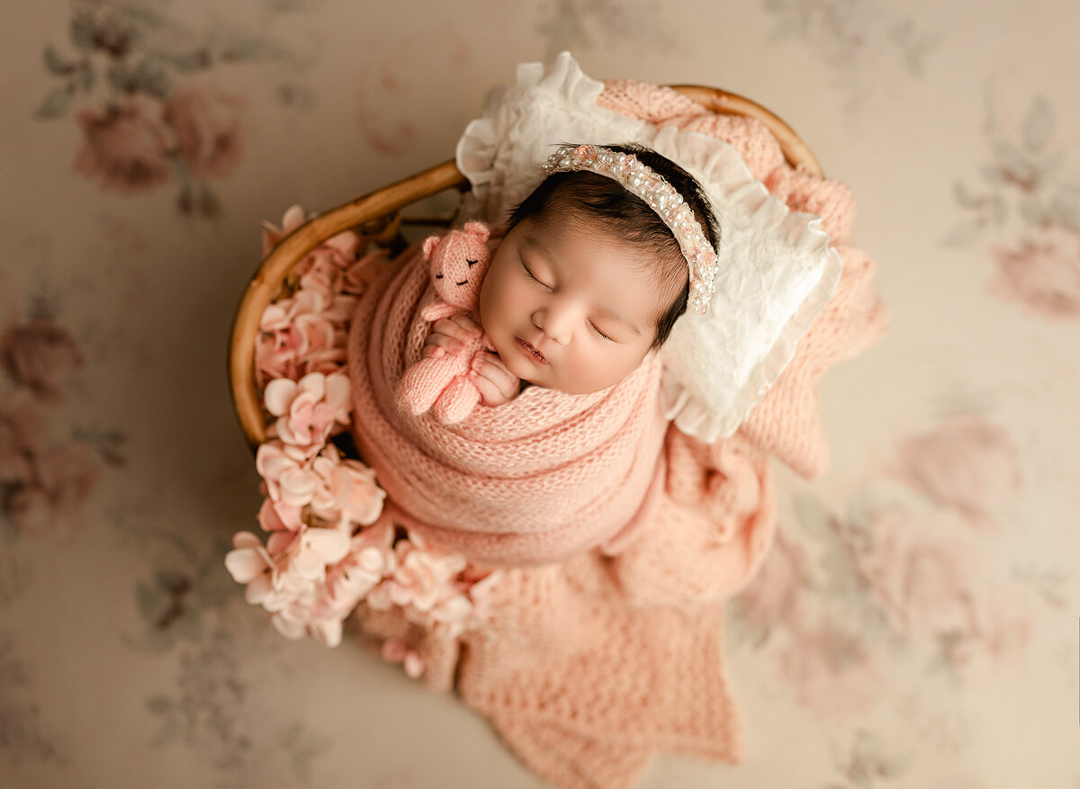 Serap Seker Newborn Photographer